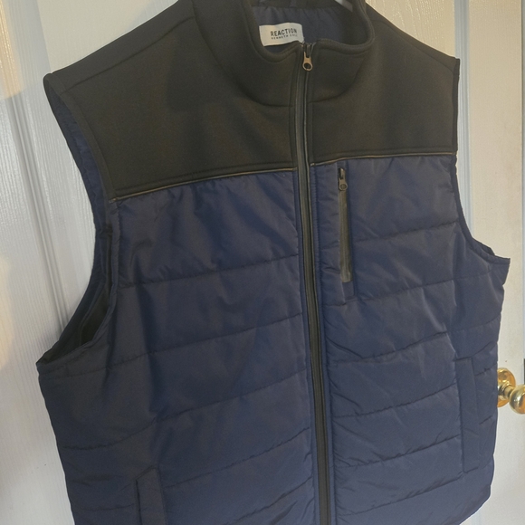 Kenneth Cole Reaction Black and Blue Quilted Vest XXL - Picture 4 of 10